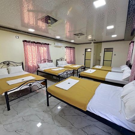 Deep Bhavani Resort 카르자트 외부 사진